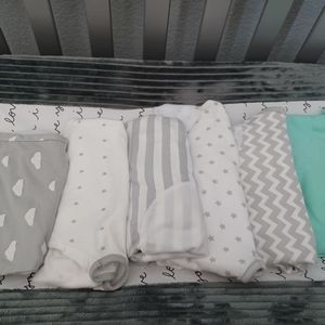 SWADDLE ME Original Swaddle & ziggybaby EUC